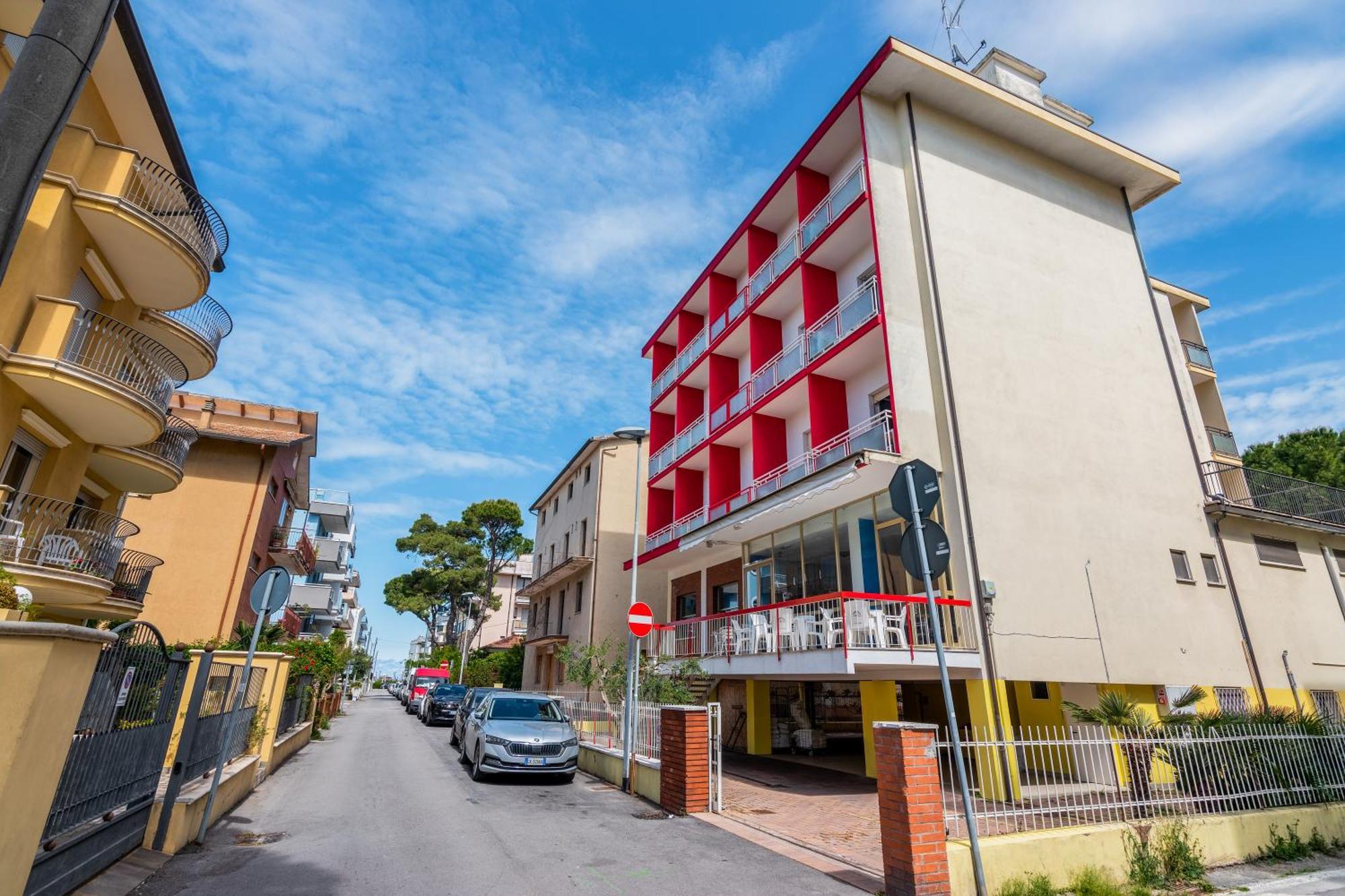 Hotel Serafini Rímini Exterior foto